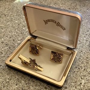 Vintage Anheuser Busch Men’s Cufflinks and Tie Clip Box Set